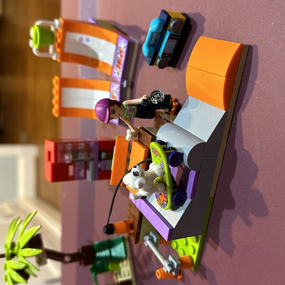 Lego Friends skate park - Picture 2 of 7